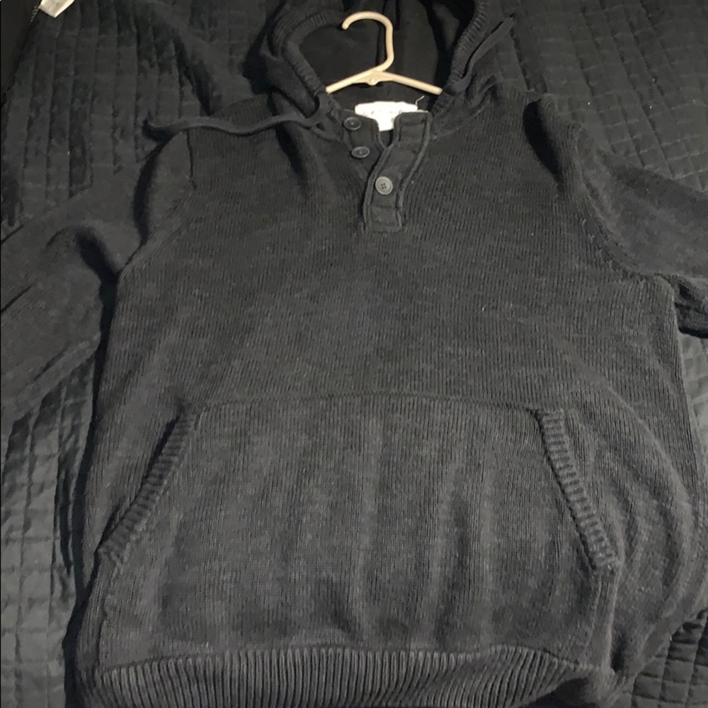 Sweater/hoodie